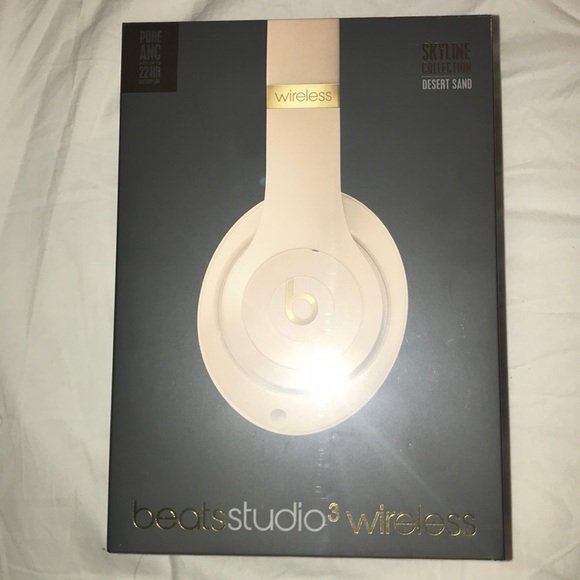 Beats Accessories - Beasts Studio 3 Wireless Headphones